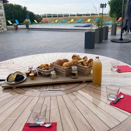 Oyre Kourline Villalunoterie Futuroscope Piscine Spa מראה חיצוני תמונה