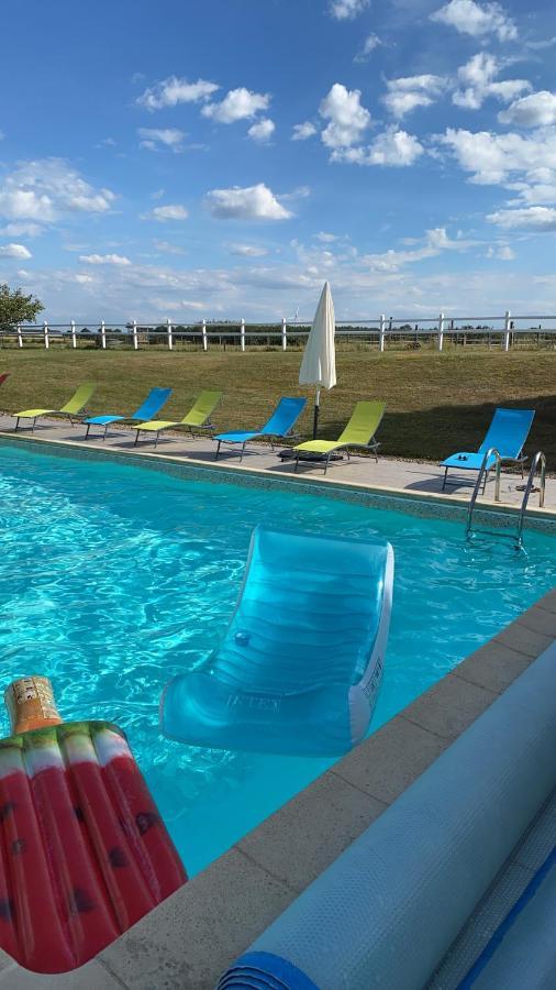 Oyre Kourline Villalunoterie Futuroscope Piscine Spa מראה חיצוני תמונה